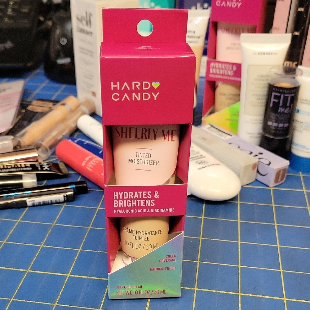 Hard Candy 9506 Sheerly Me Tinted Moisturizer - 30ml New Sealed Box